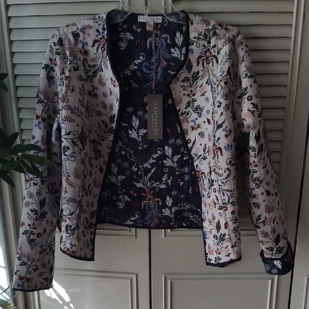 Unworn W tag Cropped Jacket